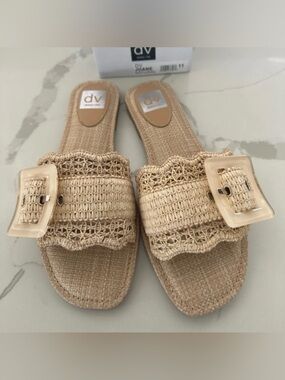 DV Dolce Vita Joane Rattan Slide Sz 11